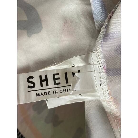 SHEIN Women's White/Multi Graffiti Graphic Button-Up Short Sleeve Crop Top SZ S - Picture 7 of 9